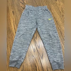Nike boys sweatpants. Size 6.